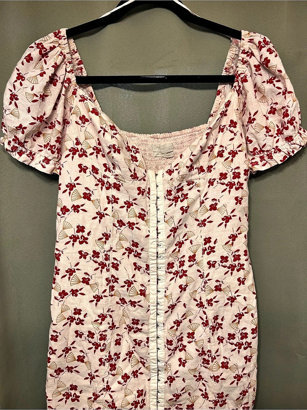Urban Outfitters Floral Puff Sleeve Dress in Pink & Red